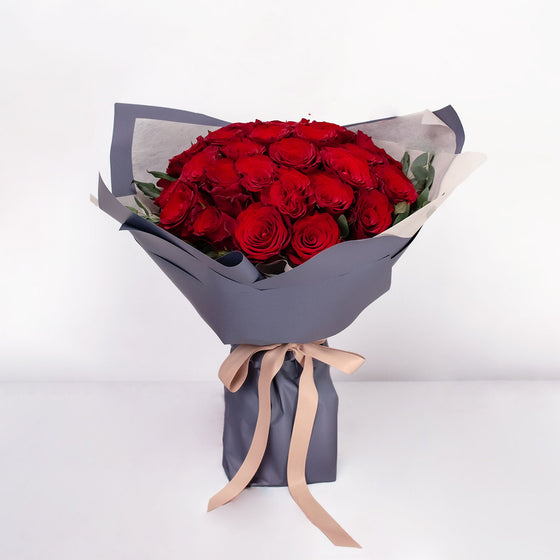 red roses bouquet